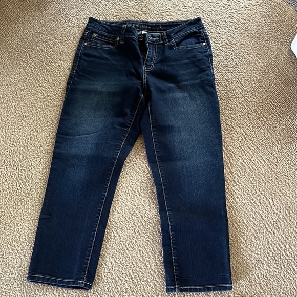 Jennifer Lopez size 6 petite capris - Picture 2 of 6